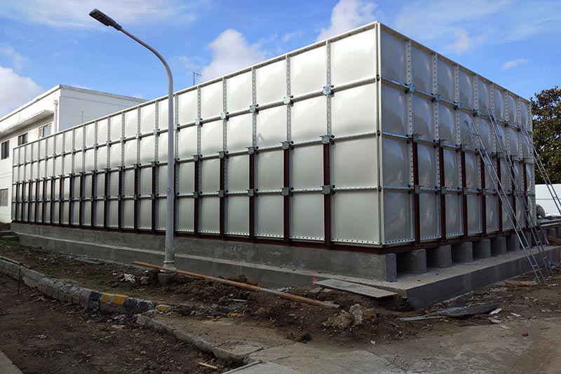蘇州（zhōu）玻璃鋼（gāng）水箱